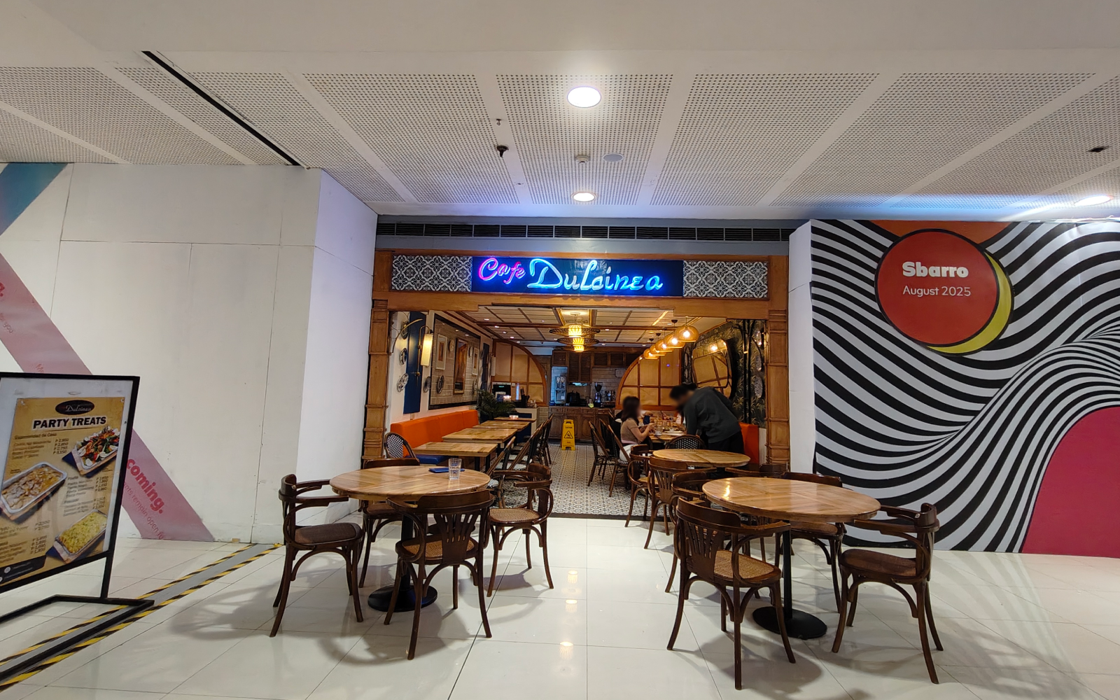 CAFE DULCINEA in SM Megamall